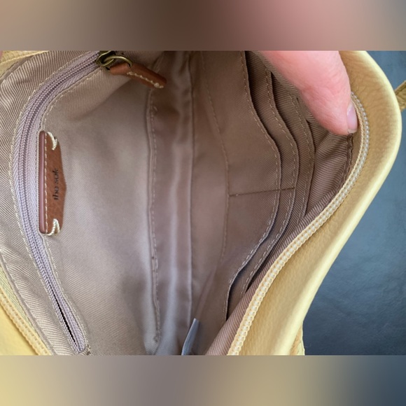 The Sak butter yellow  Shoulder Bag. NWOT - Picture 5 of 8